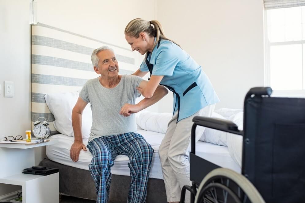 Can A Cna Work In Assisted Living